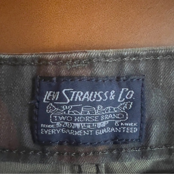 Levi Camo Cargo Shorts Mens 44 Army Utility Heavyweight Workwear Outdoors - Picture 2 of 10